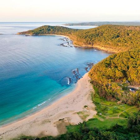 Pebbly Beach Escape East Lynne Bagian luar foto