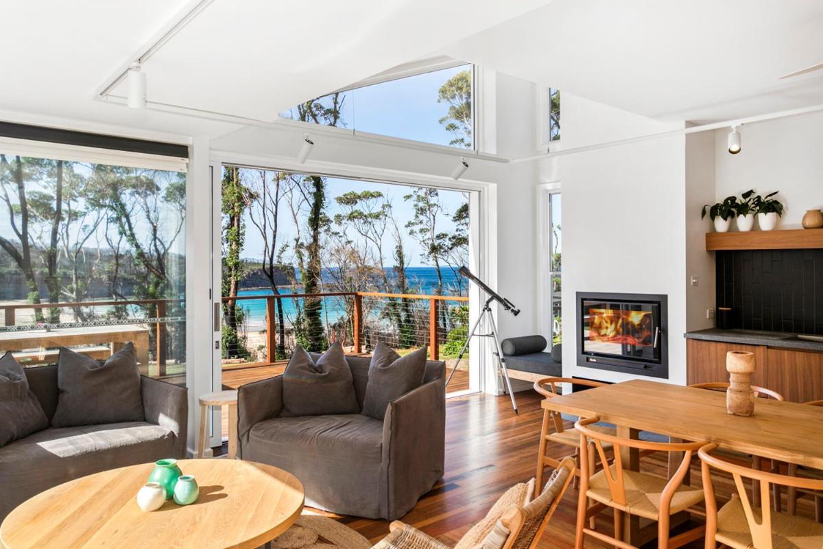 Pebbly Beach Escape East Lynne Bagian luar foto