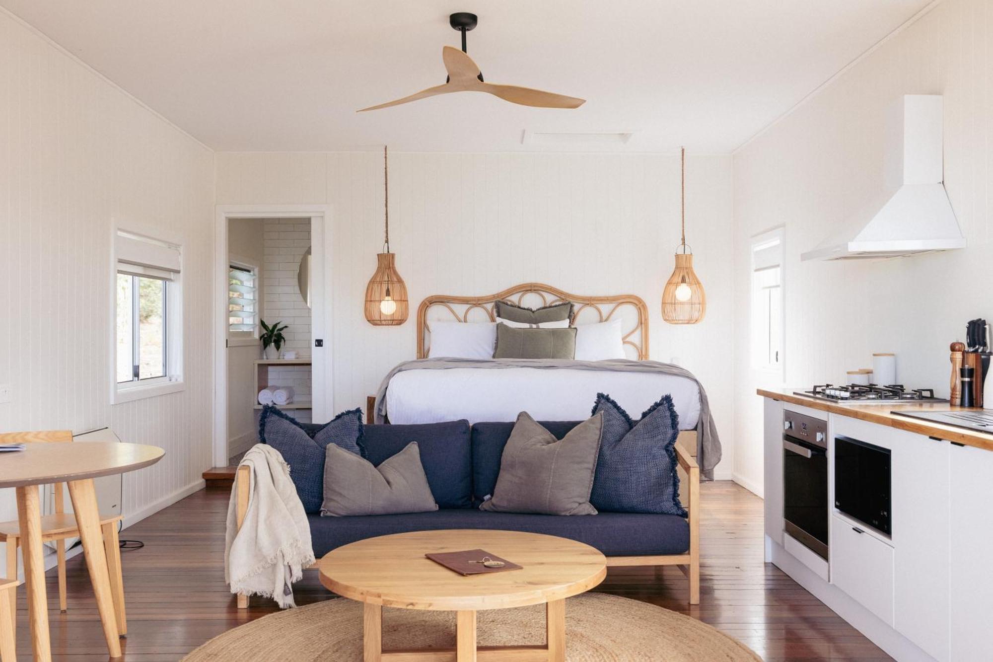Pebbly Beach Escape East Lynne Bagian luar foto